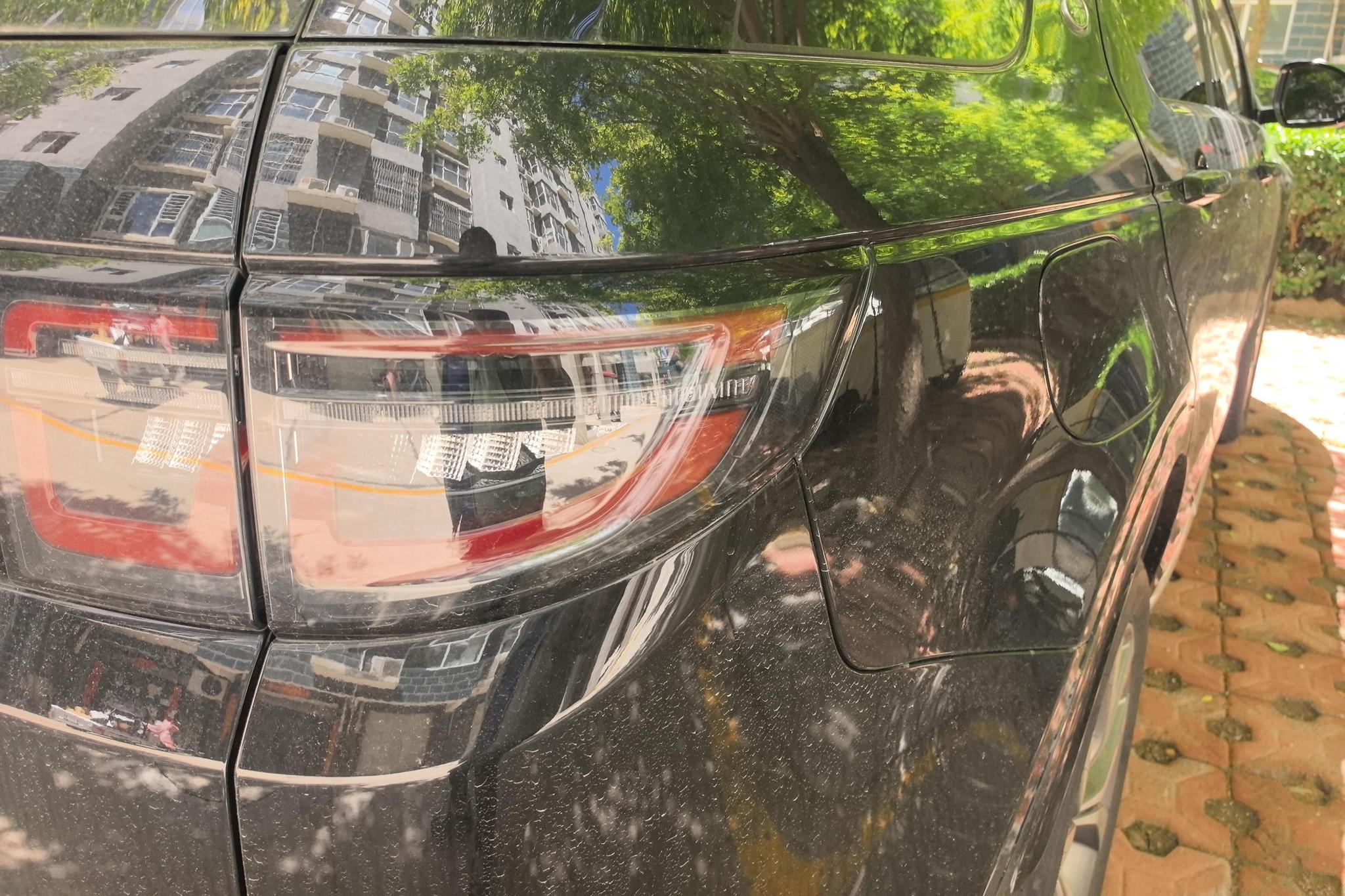 Land Rover Discovery Sport Sport 2024 249PS R-Dynamic HSE Luxury 5 мест