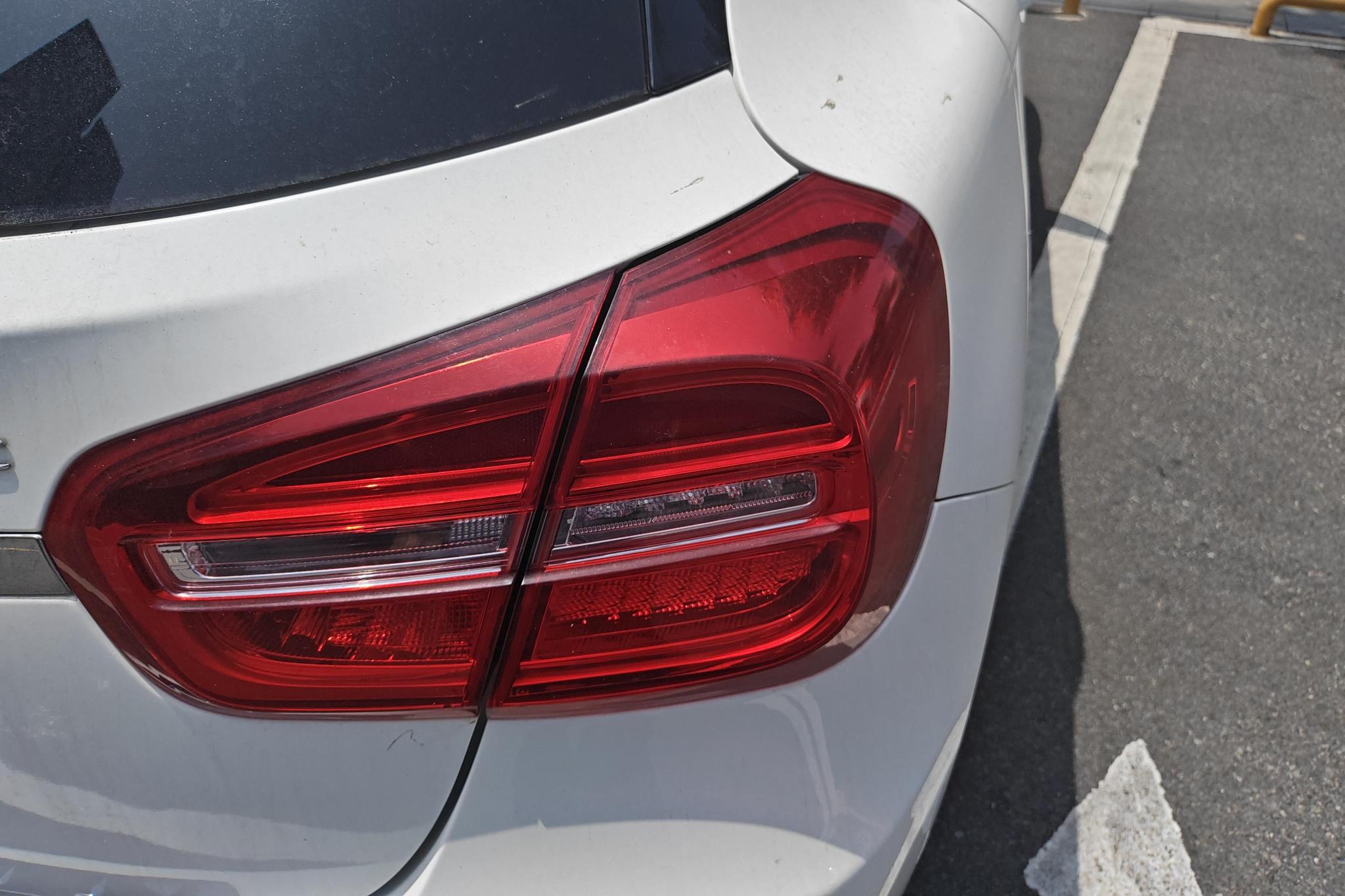 Mercedes-Benz GLA 2015 GLA 260 4MATIC Sport