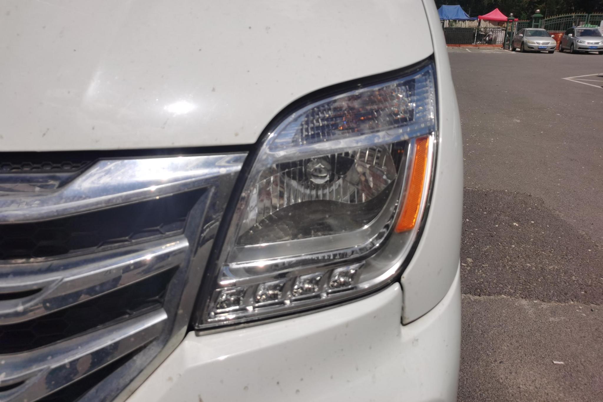 Maxus V80 2023 PLUS 2.0T AMT 5/6 мест