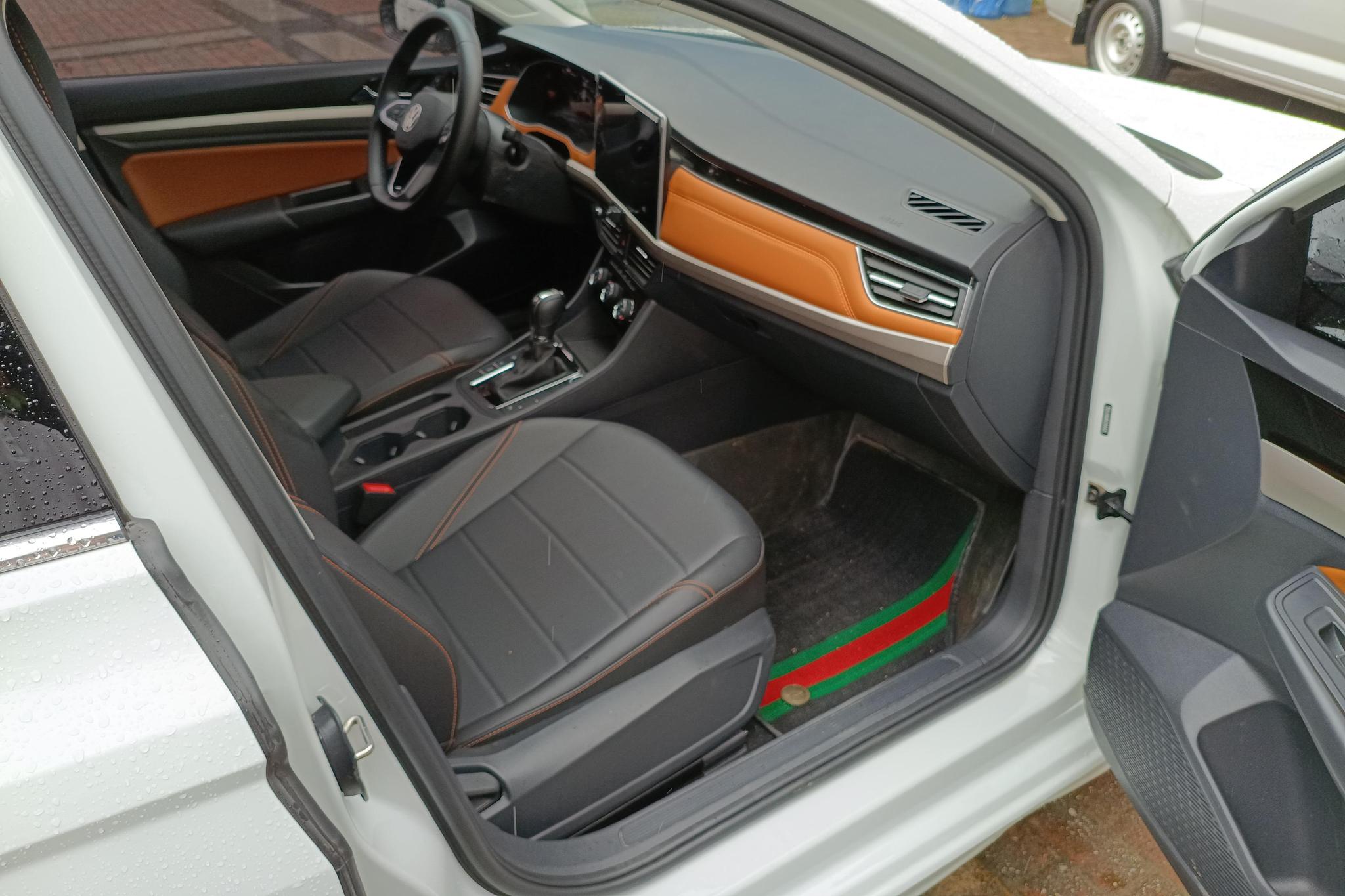 Volkswagen Bora 2023 200TSI DSG