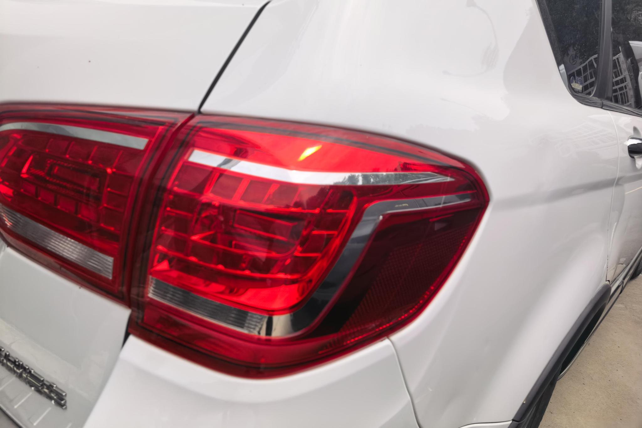 Haval H6 2015 Sport 1.5T AT Premium