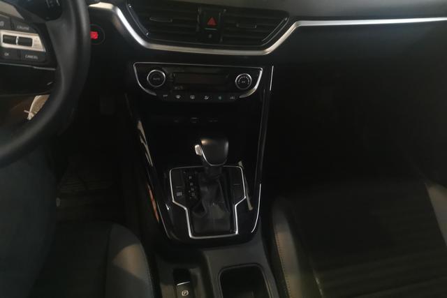 Kia Sportage 2018 2.0 L AT V — фото 11
