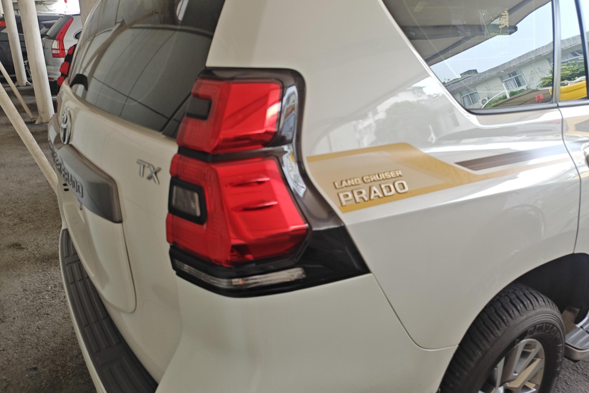 Toyota Land Cruiser Prado 2018 3.5L AT TX-L