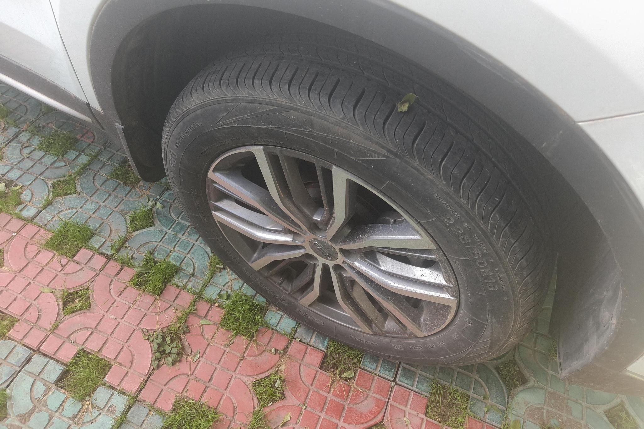 Geely Boyue 2020 1.8TD DCT PRO