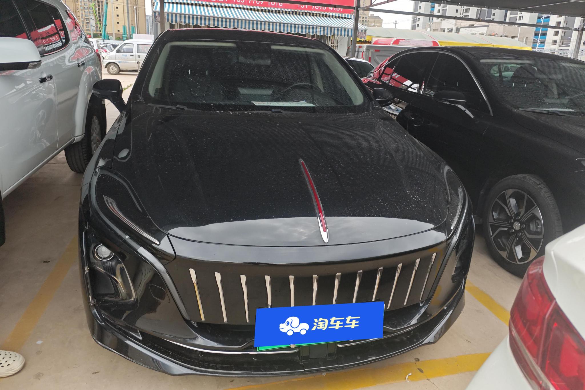 Hongqi E-QM5