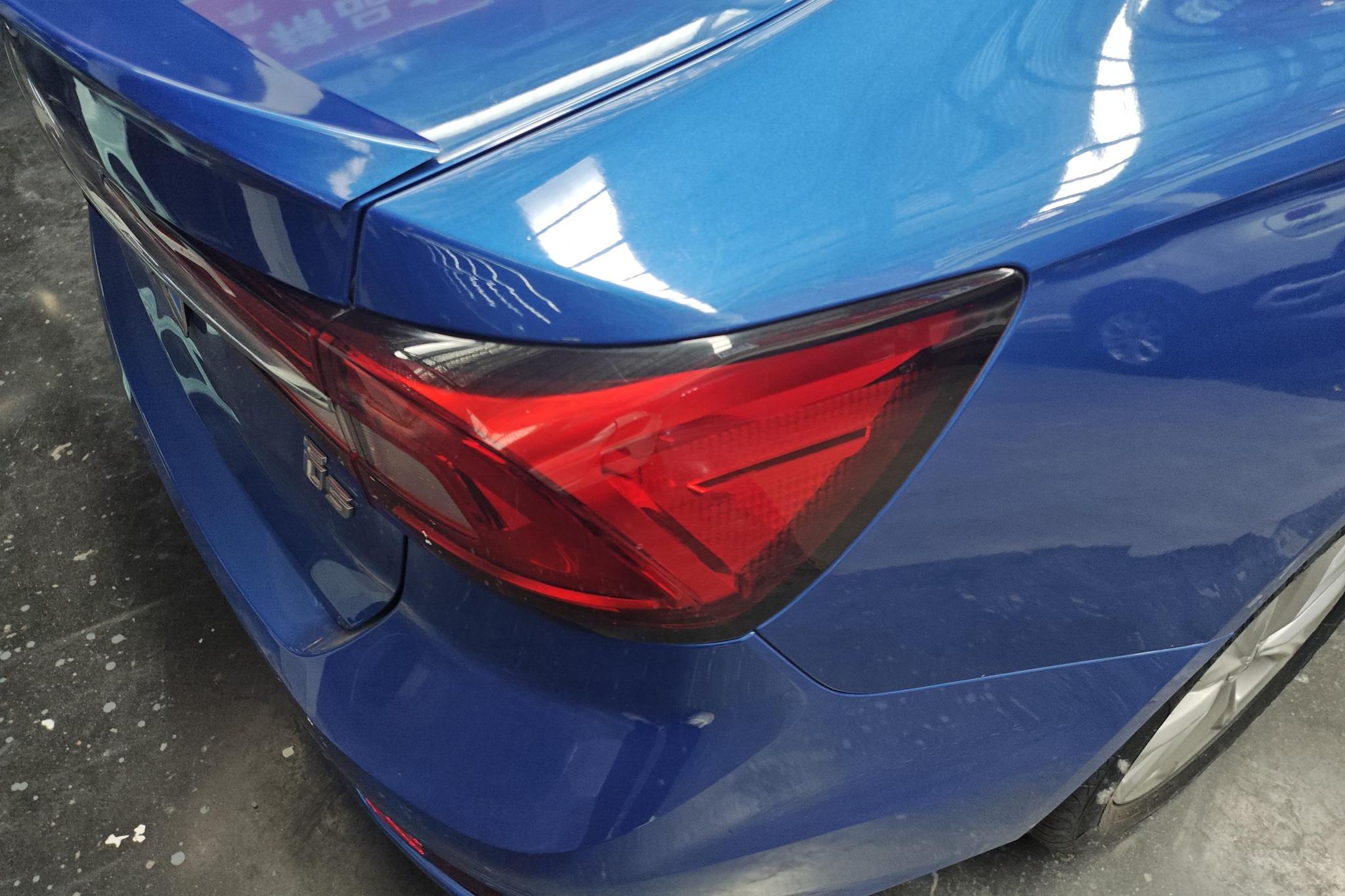 Roewe i5 2019 1.5L AT 4G VI