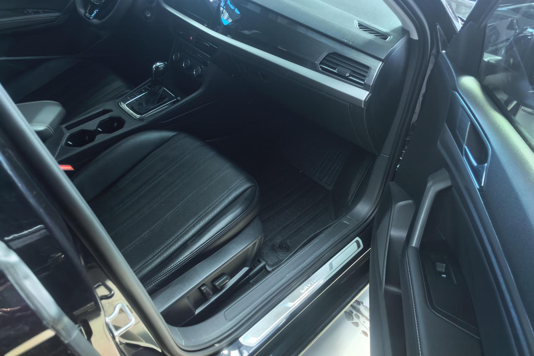 Volkswagen Lavida 2019 1.5L AT VI