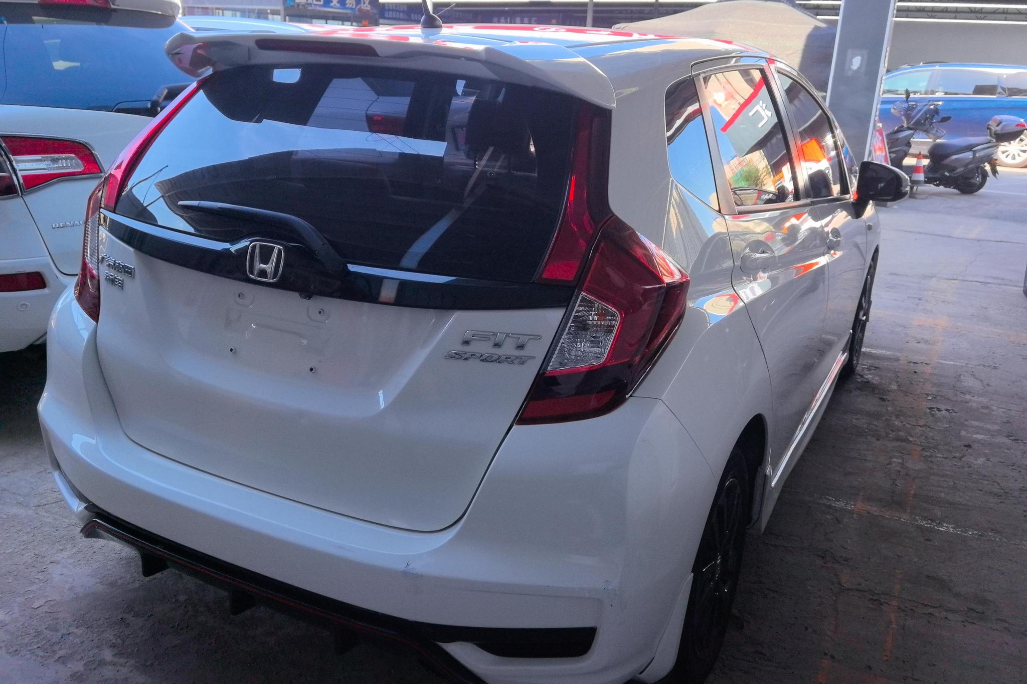 Honda Fit 2018 1.5L CVT +