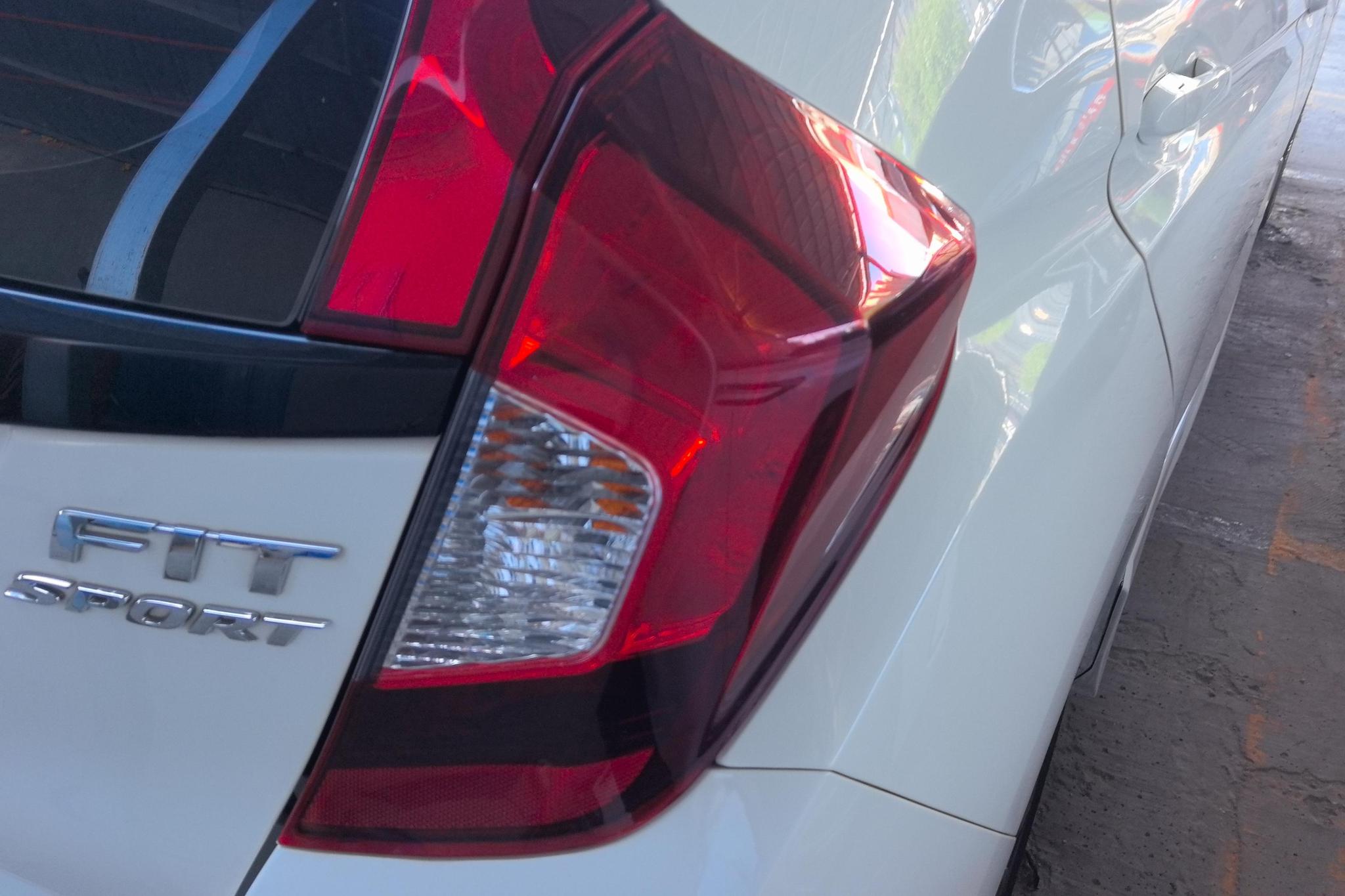 Honda Fit 2018 1.5L CVT +