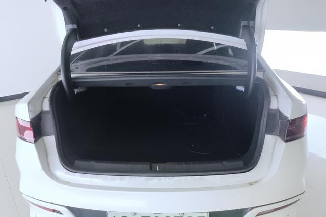 BYD QIN PLUS Hybrid 2021 — фото 17