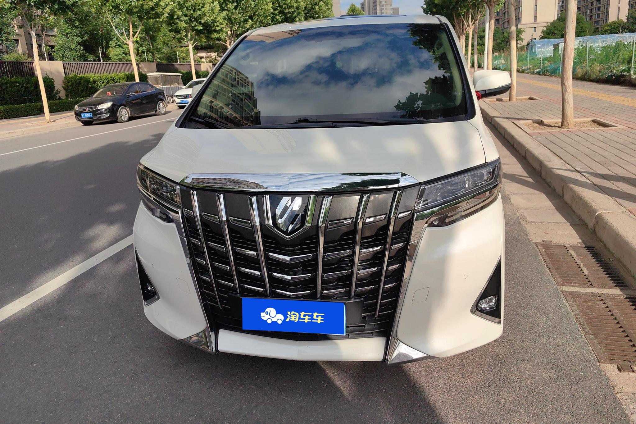 Toyota Alphard 2018 3.5L Luxury