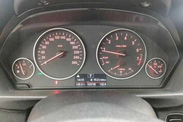BMW 3 Series 2015 — фото 13