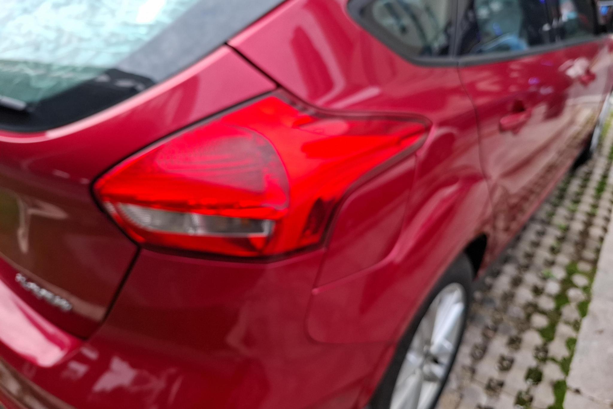 Ford Focus 2015 1.6L AT