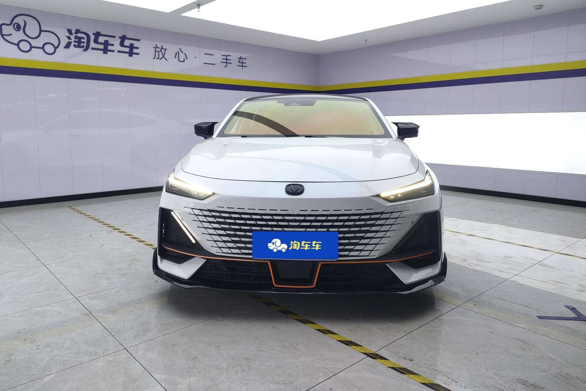 Changan UNI-V 2023 1.5T Sport