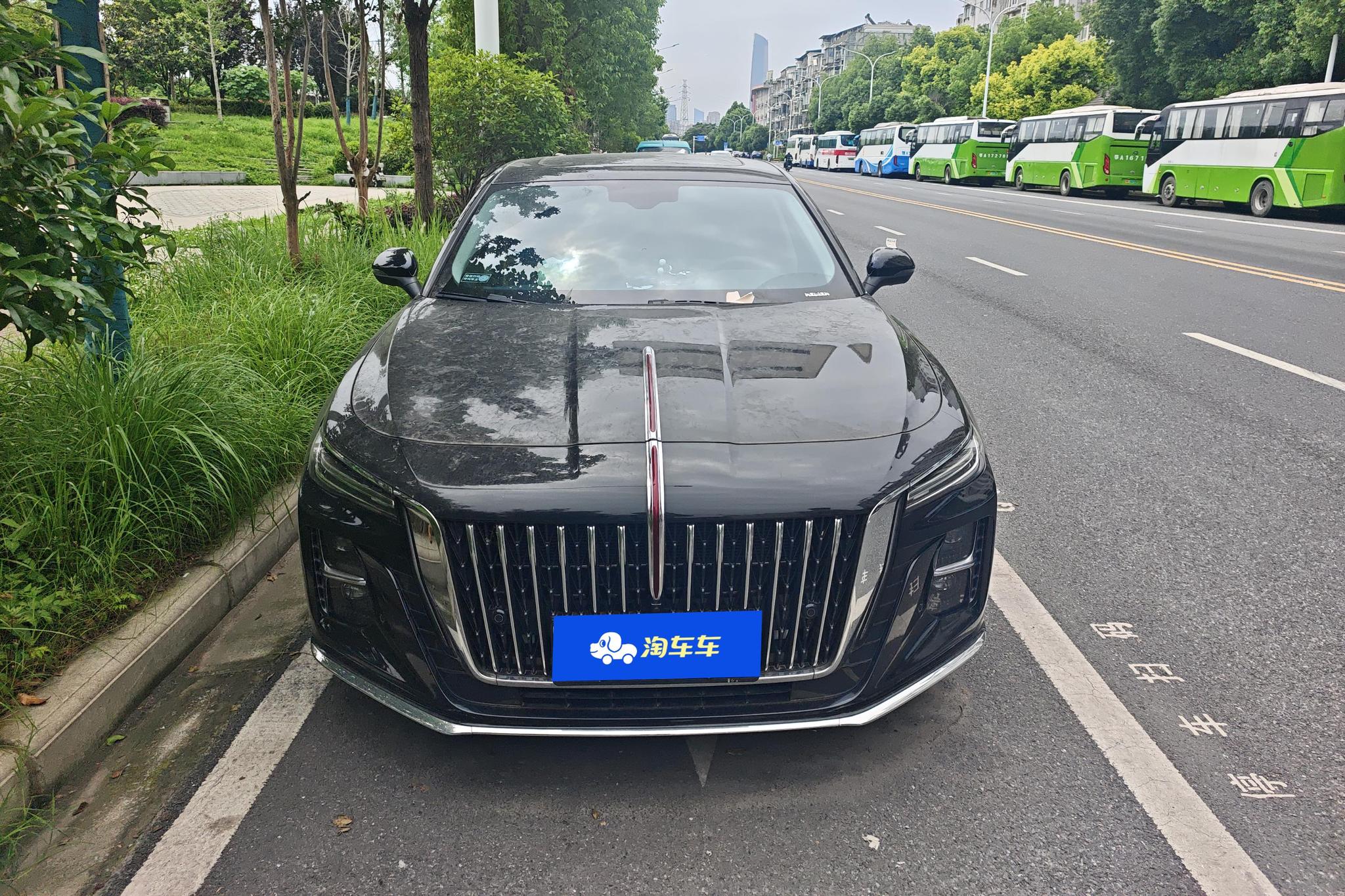 Hongqi H5 2025 1.5T DCT