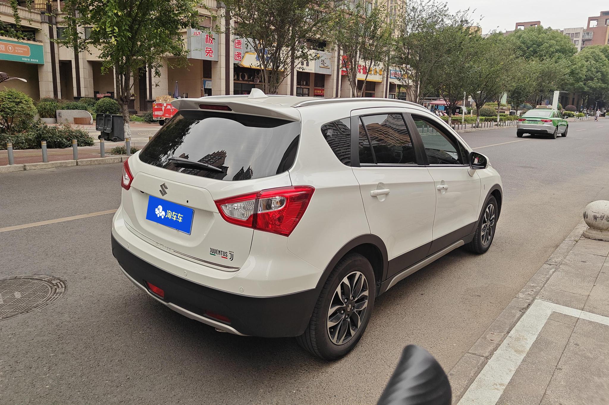 Suzuki S-Cross 2015 1.6L CVT Elite
