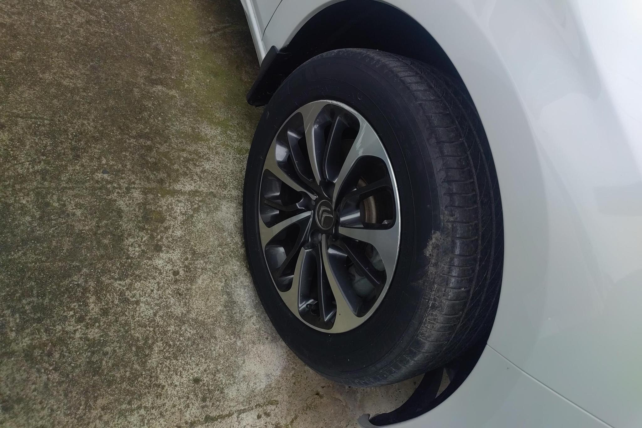 Citroen C4L 2019 230THP AT Lead
