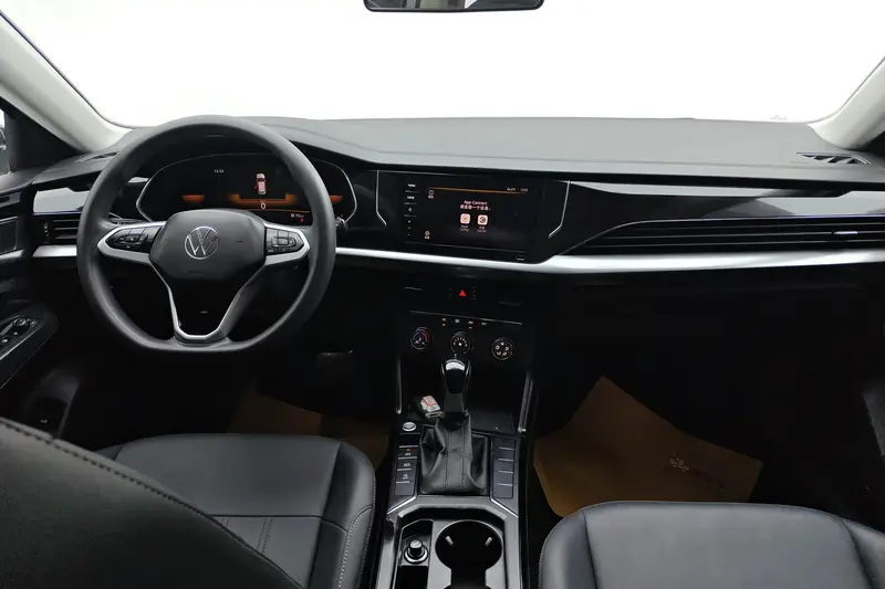 Volkswagen Passat — фото 8
