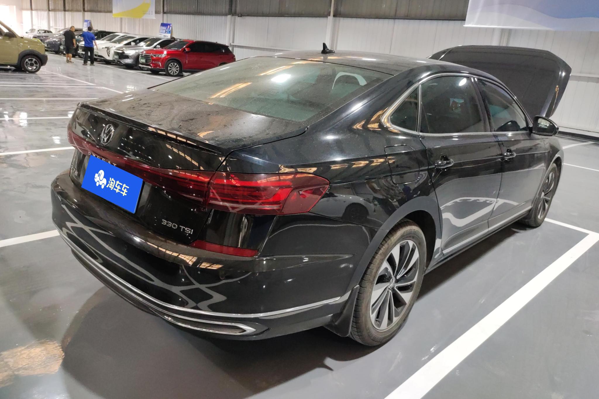 Volkswagen Passat id 4467593 из Китая 9
