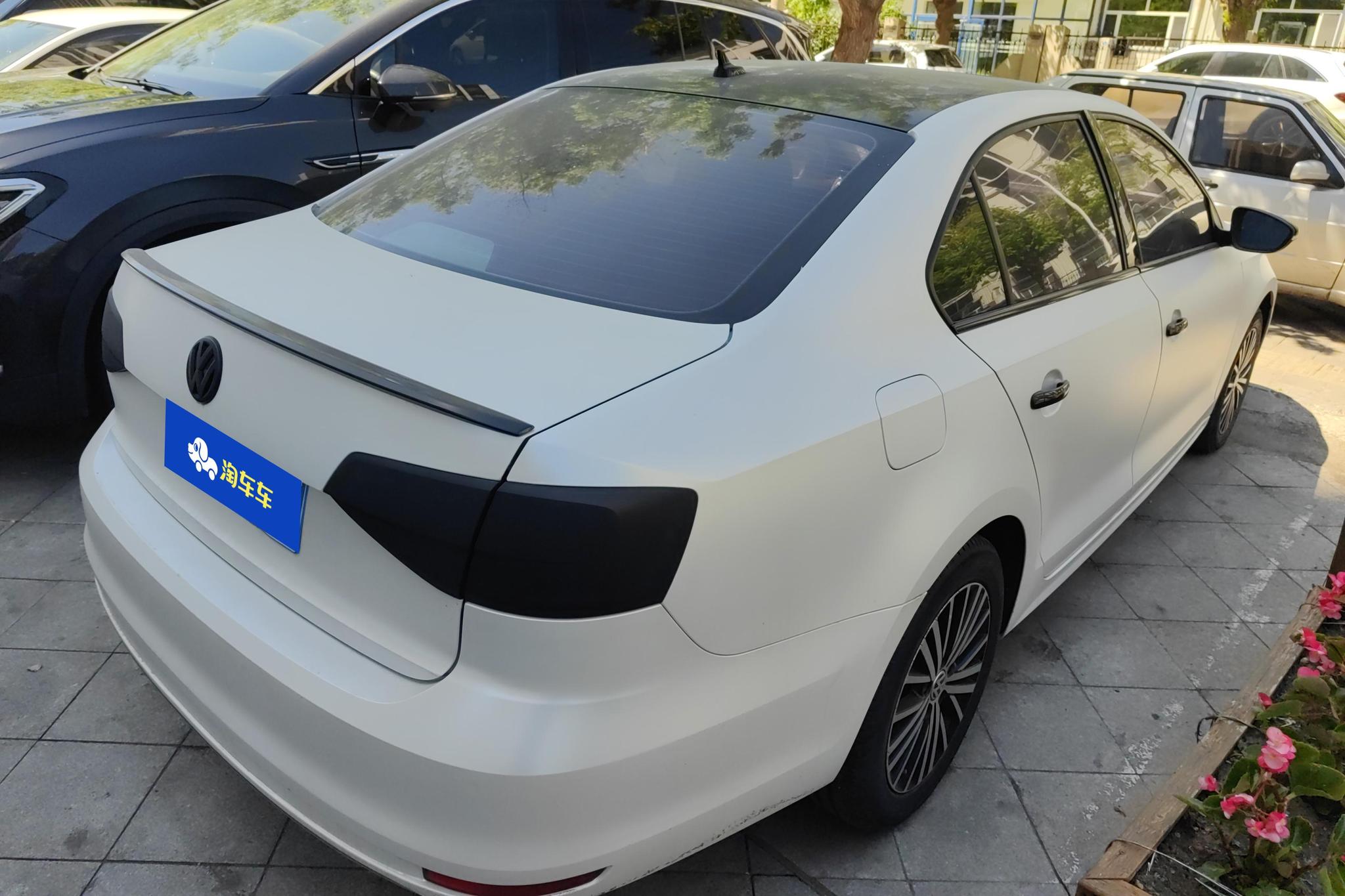 Volkswagen Sagitar 2017 230TSI AT Luxury