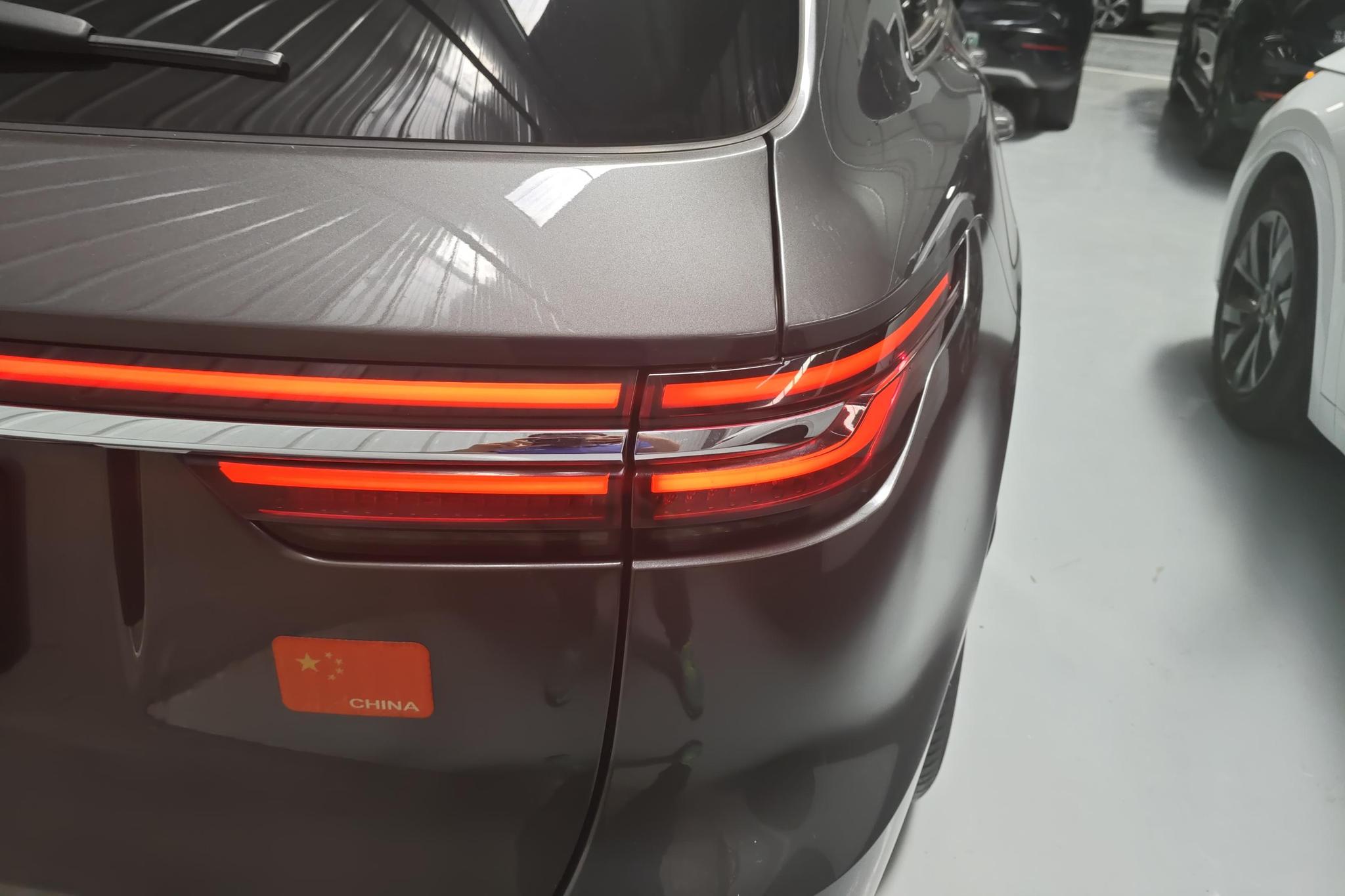 Li Auto ONE 2020 6 мест