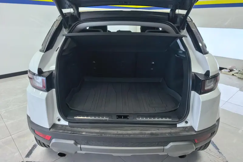 Land Rover Range Rover Evoque — фото 11