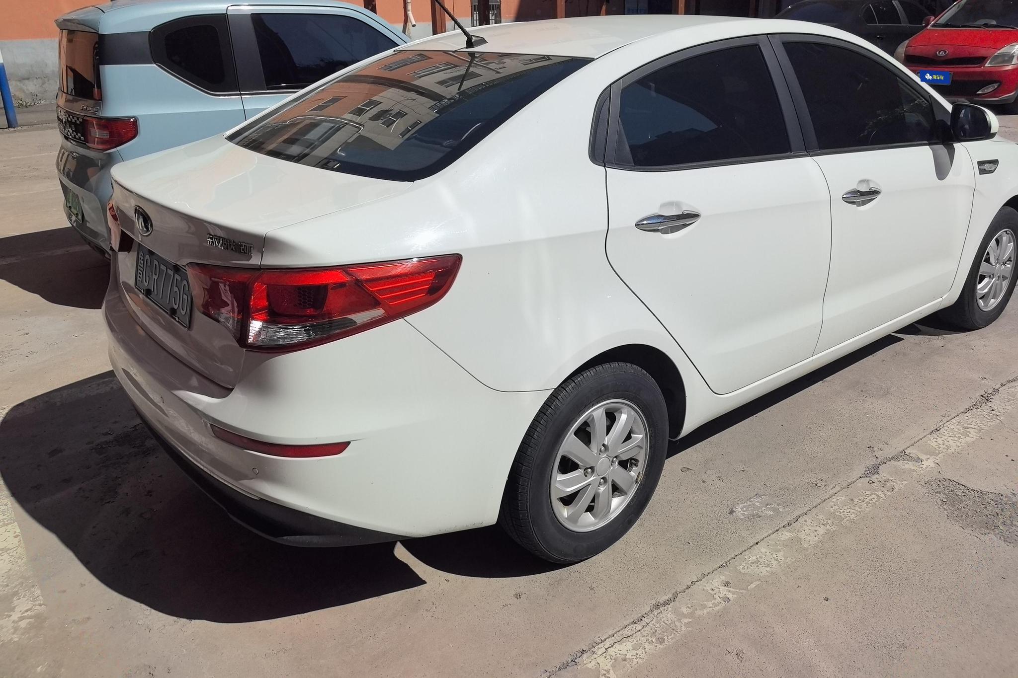 Kia K2 2015 1.4L MT GLS