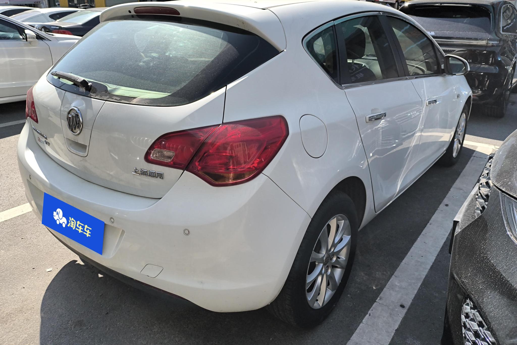 Buick Excelle 2012 XT 1.6L AT Fashion