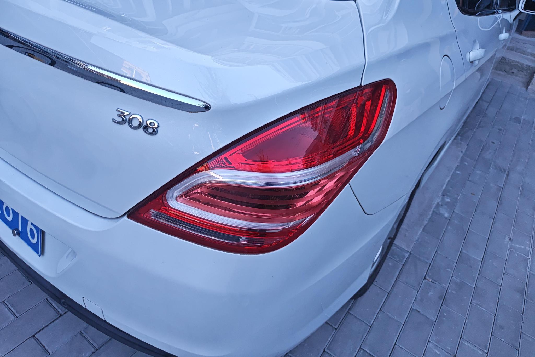 Peugeot 308 2014 1.6L AT
