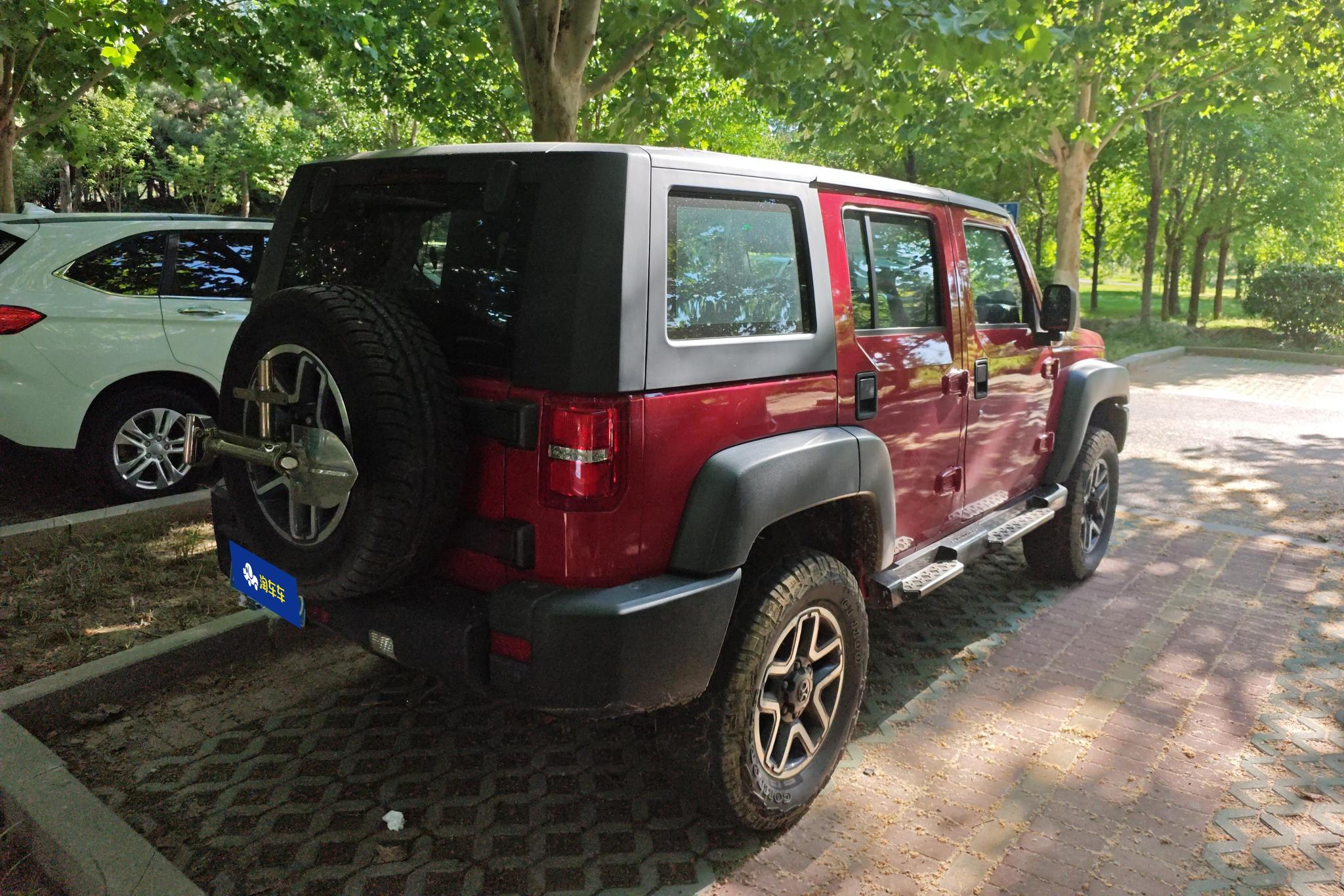 BAIC BJ40 2016 40L 2.3T AT Premium