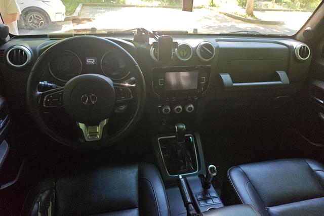 BAIC BJ40 2016 40 L 2.3 T AT 4 WD — фото 12