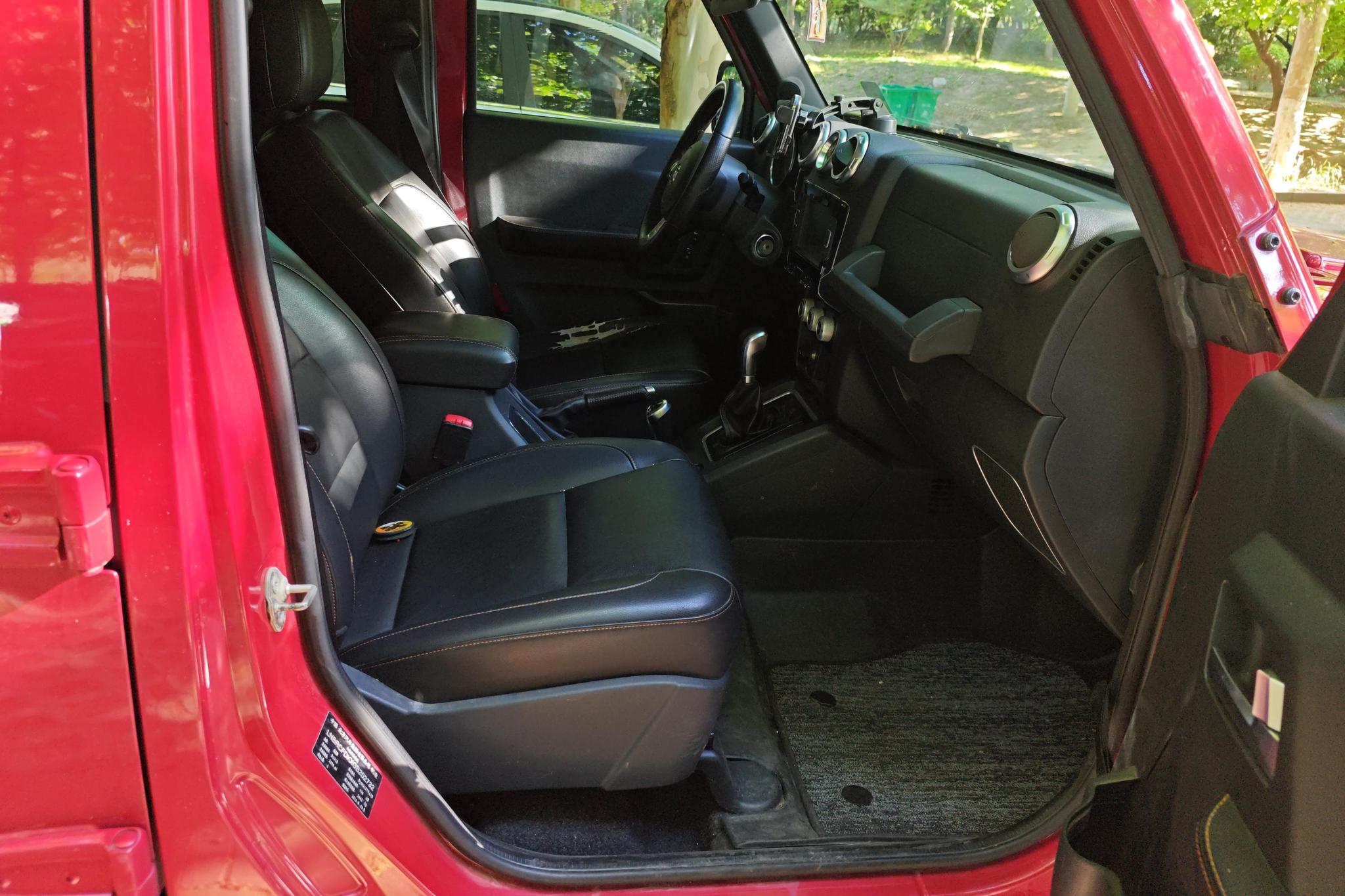BAIC BJ40 2016 40L 2.3T AT Premium
