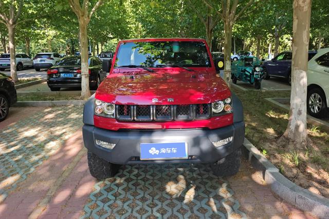 BAIC BJ40 2016 40 L 2.3 T AT 4 WD — фото 2