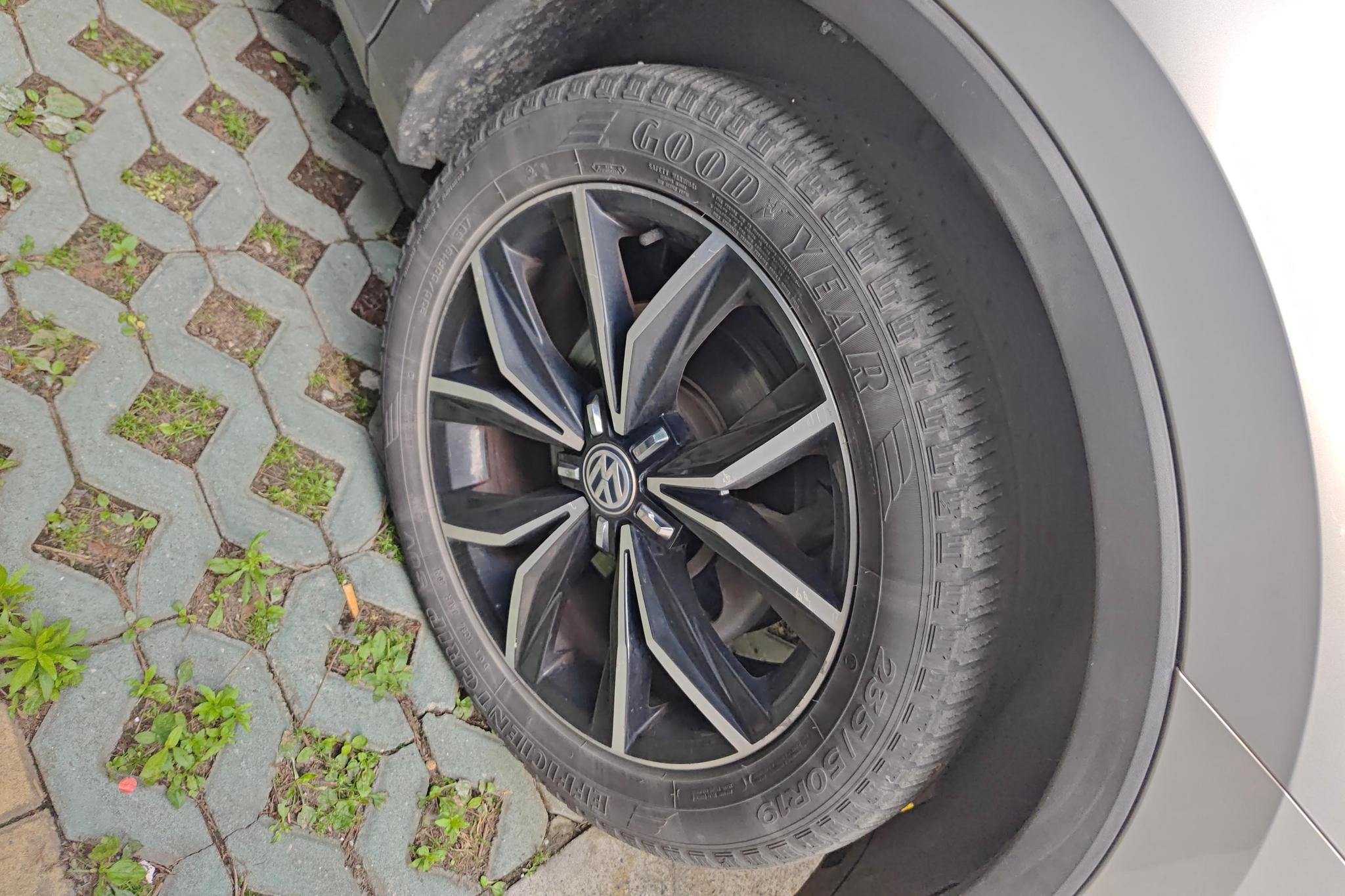 Volkswagen Tiguan L L 2017 380TSI AT Flagship