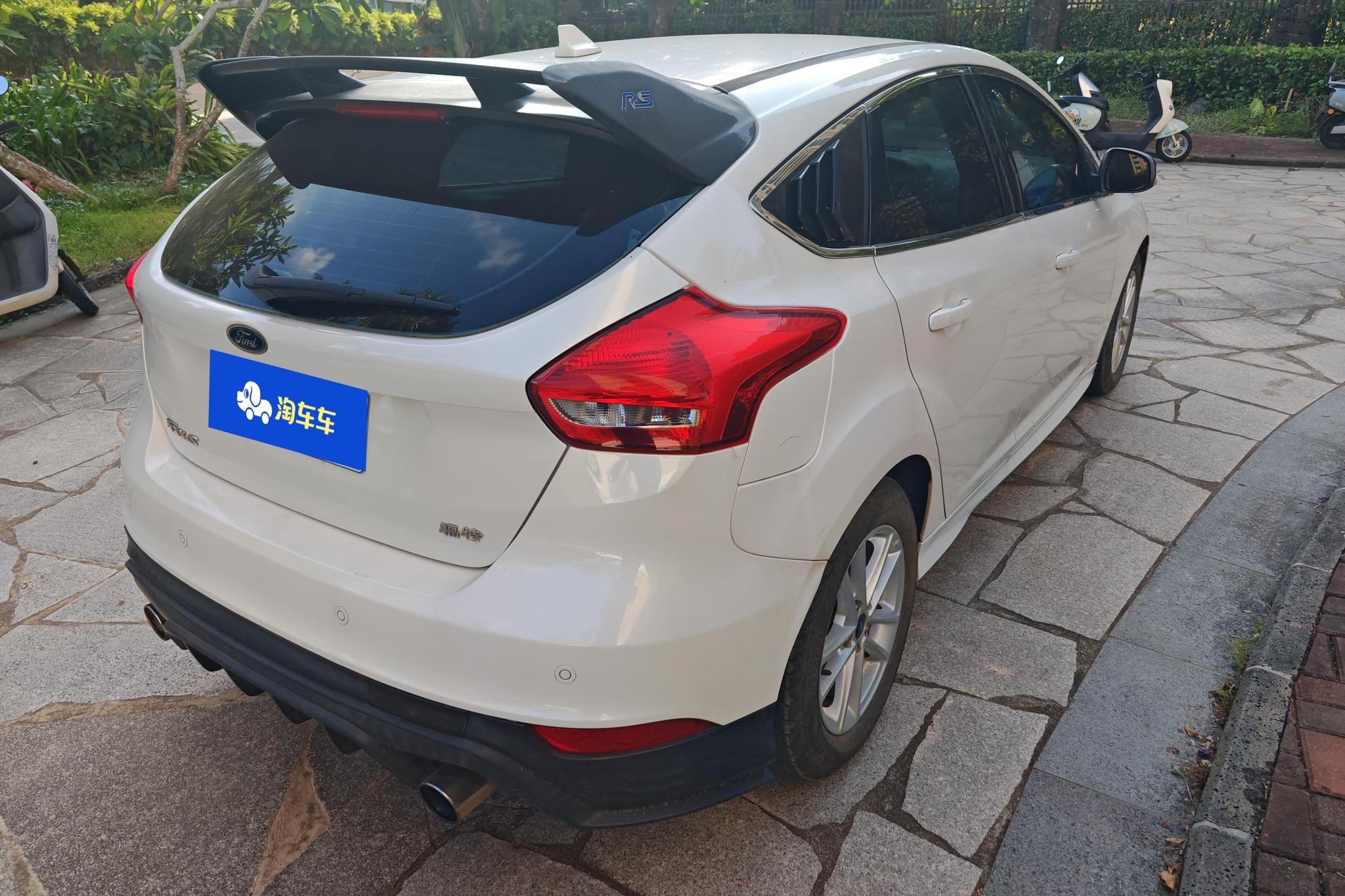 Ford Focus 2017 1.6L AT