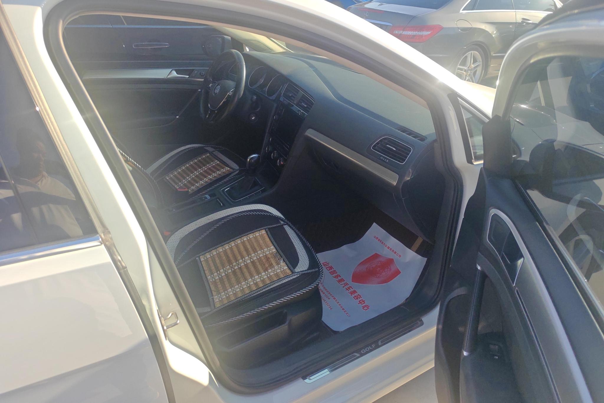 Volkswagen Golf 2019 200TSI DSG Comfort VI