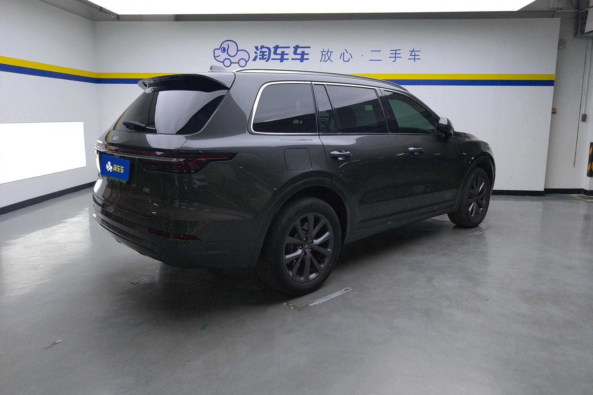 Li Auto ONE 2020 6 мест