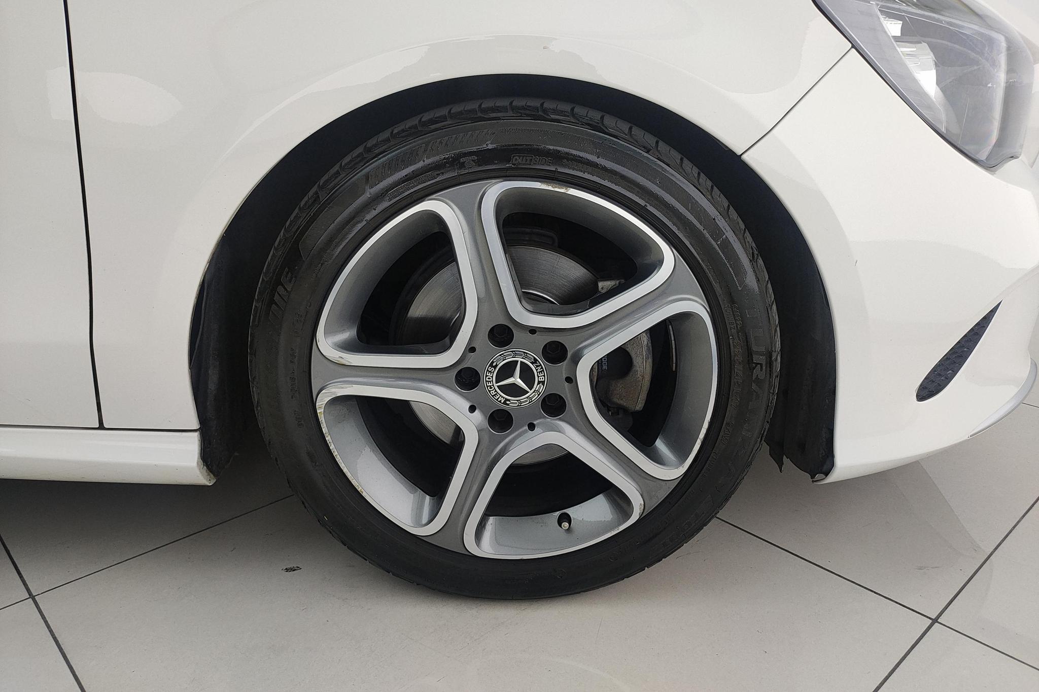 Mercedes-Benz CLA 2017 CLA 180