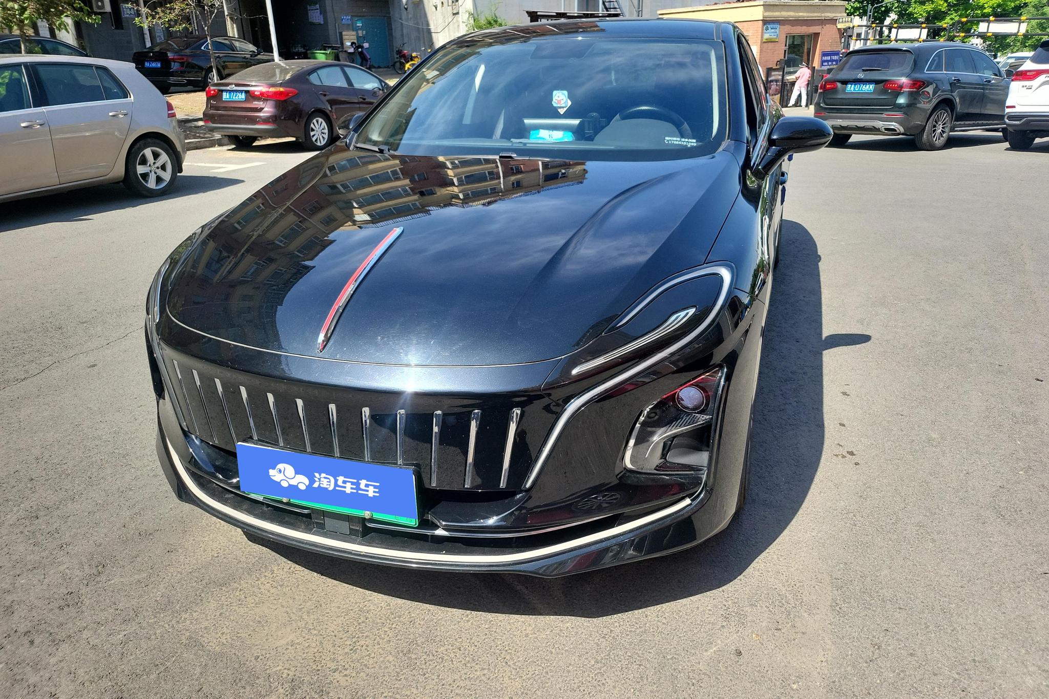 Hongqi E-QM5 2022 431km 5 мест