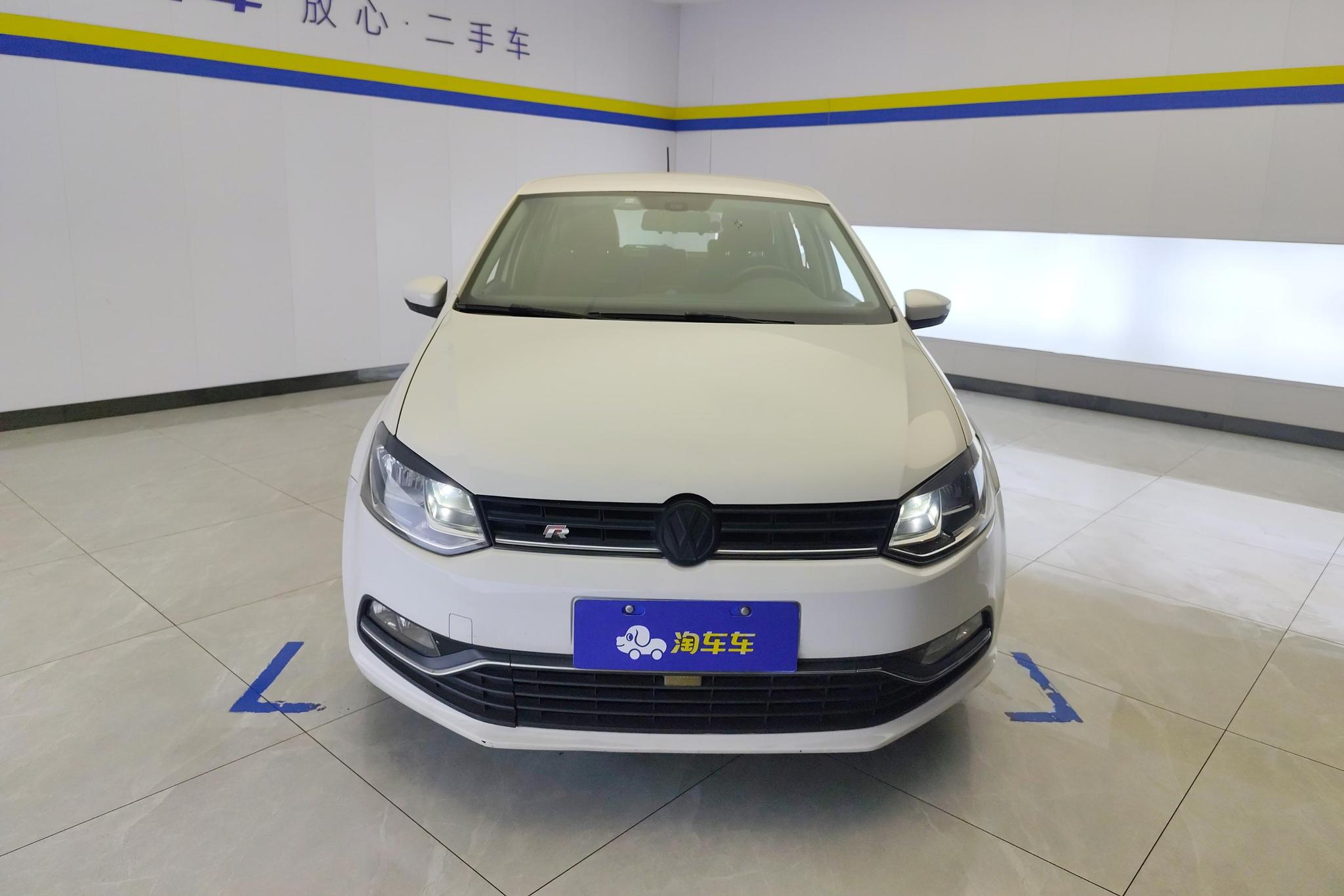 Volkswagen Polo 2014 1.4L AT Comfort
