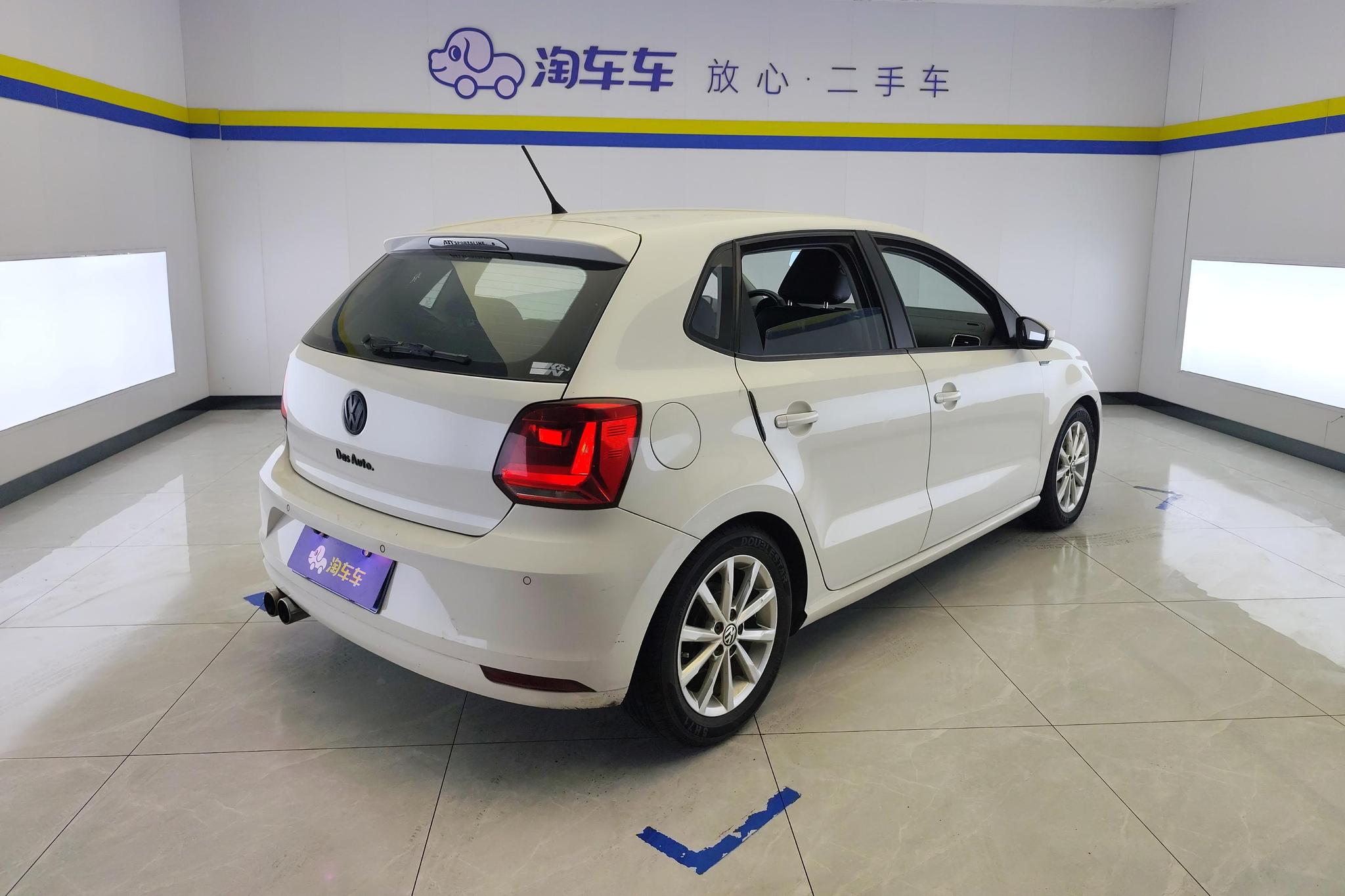 Volkswagen Polo 2014 1.4L AT Comfort