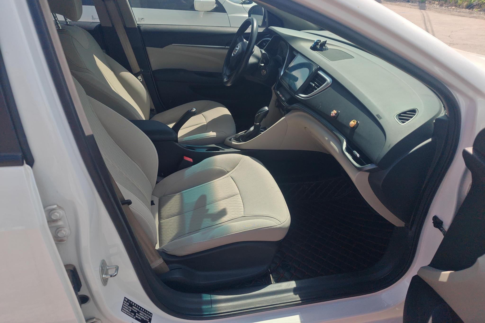 Buick Excelle 2021 1.5L AT