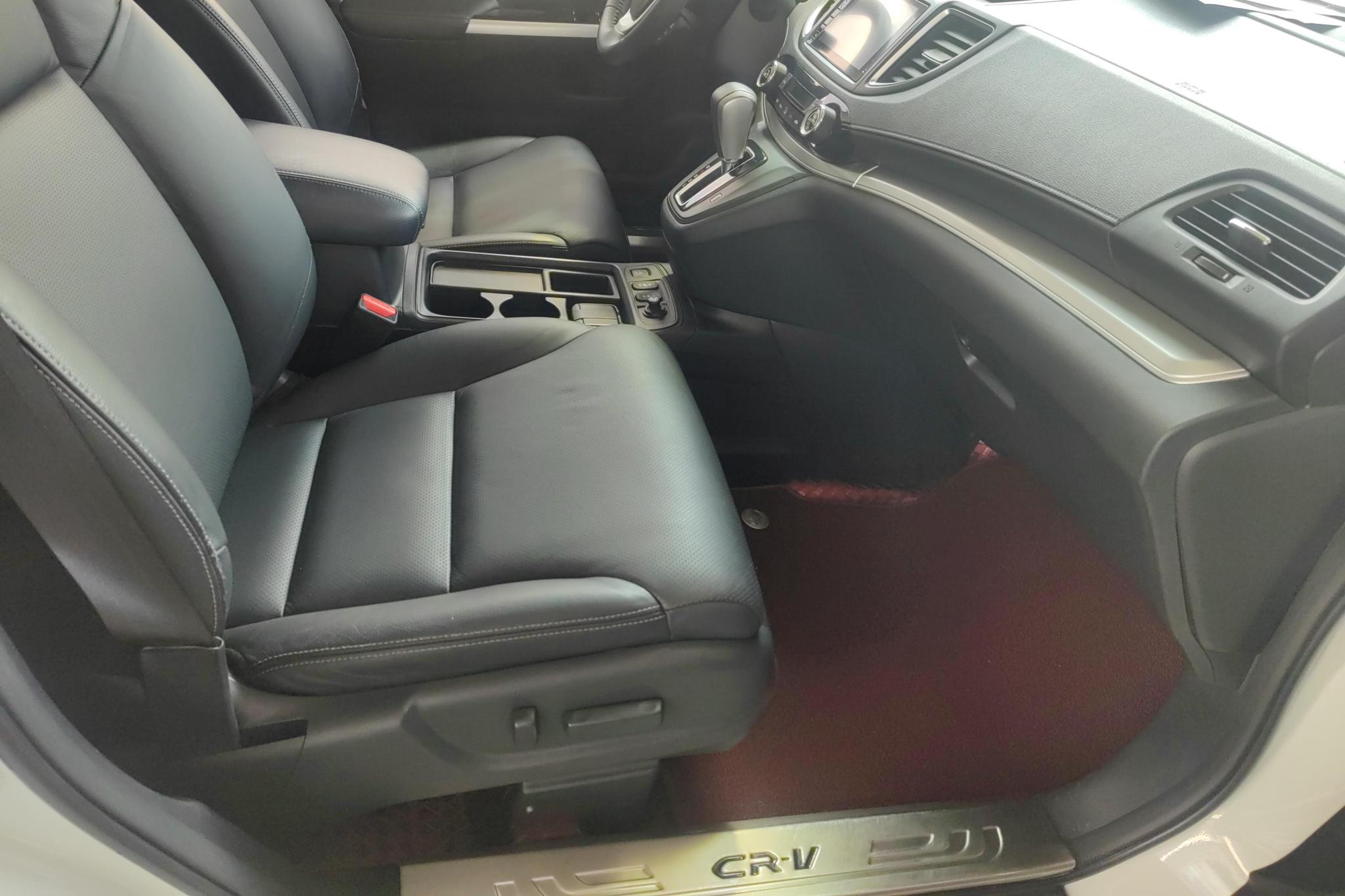 Honda CR-V 2015 2.4L Luxury