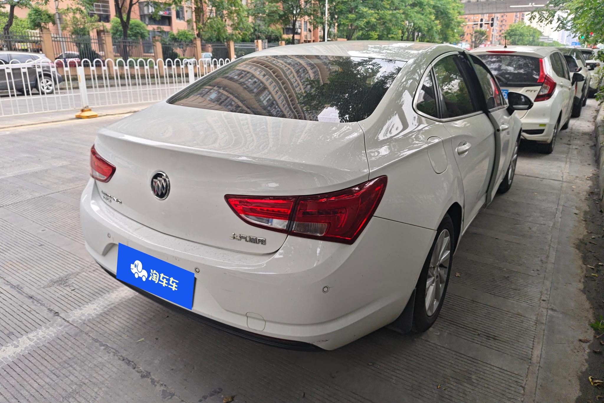 Buick Verano 2018 15S AT Lead