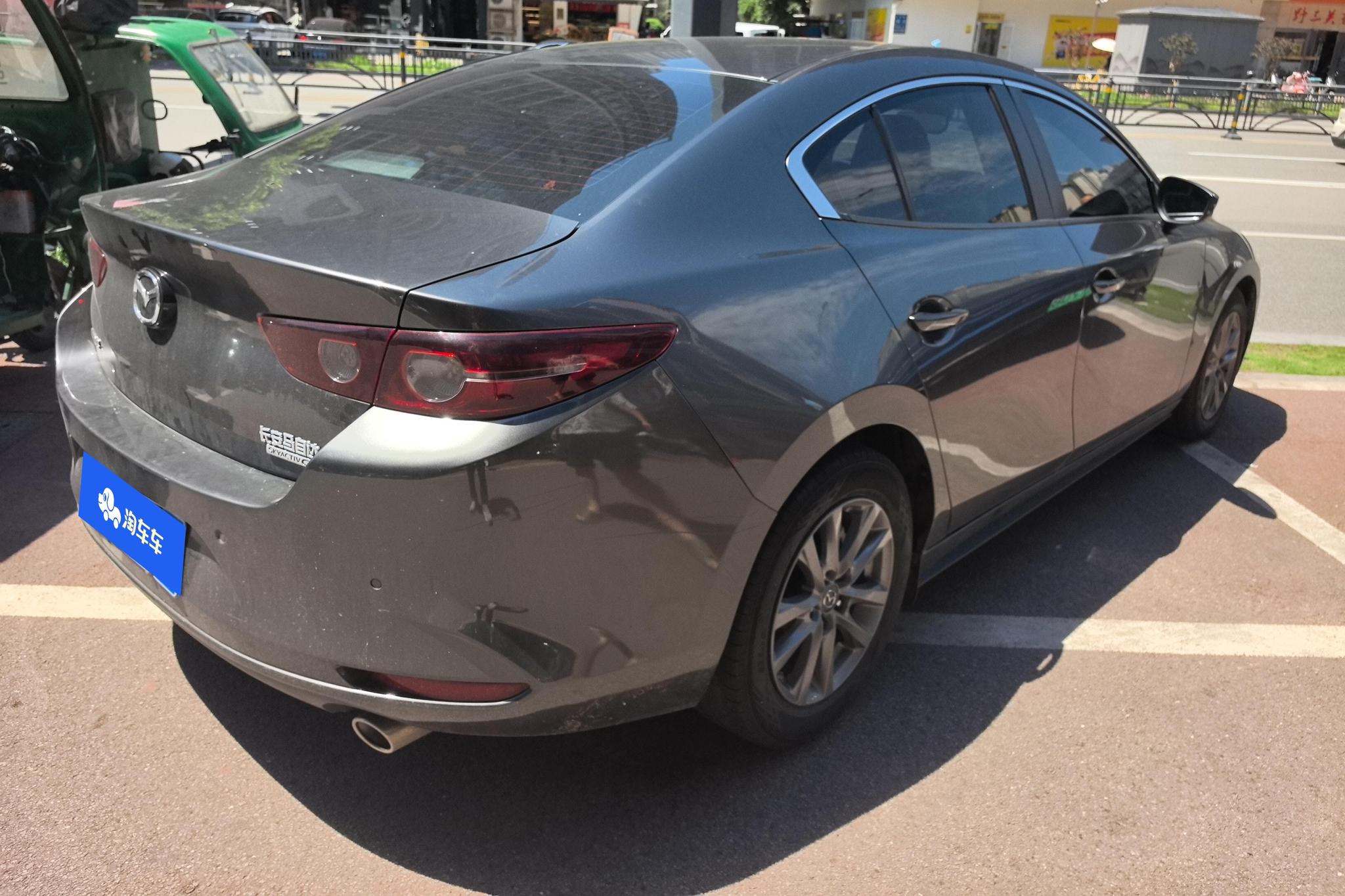 Mazda Mazda3 3 2021 1.5L AT