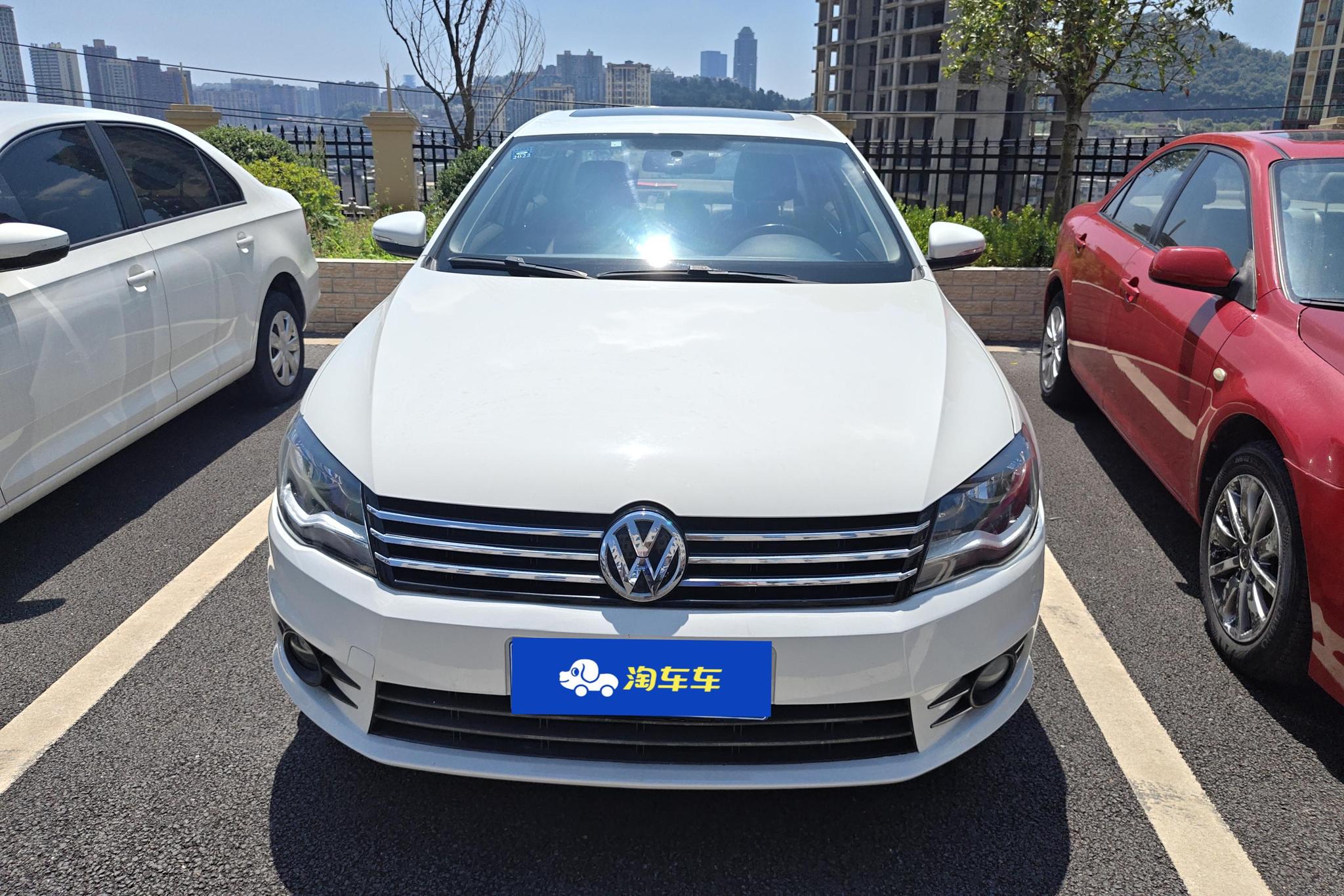 Volkswagen Bora 2015 1.6L MT Fashion
