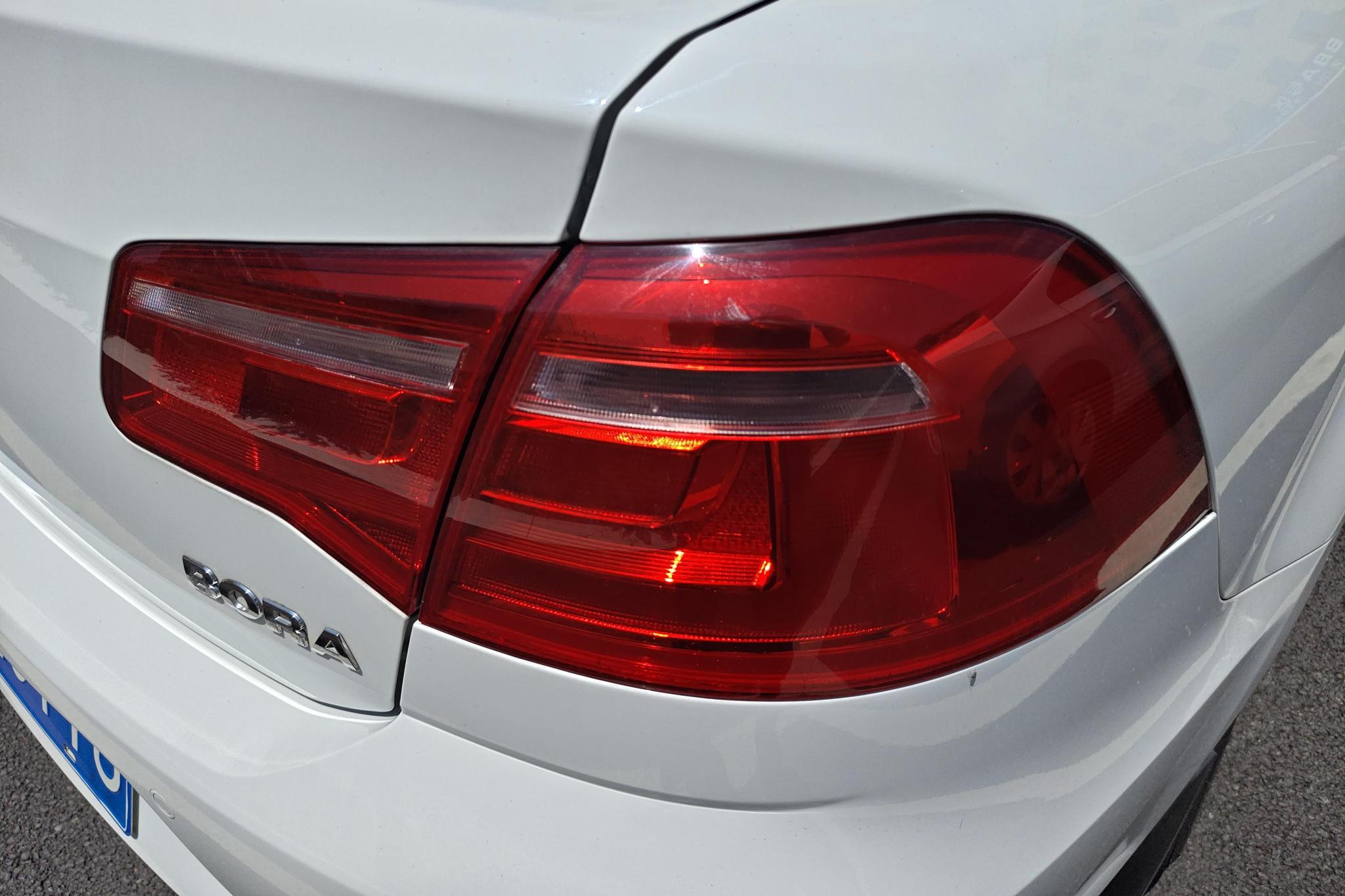 Volkswagen Bora 2015 1.6L MT Fashion