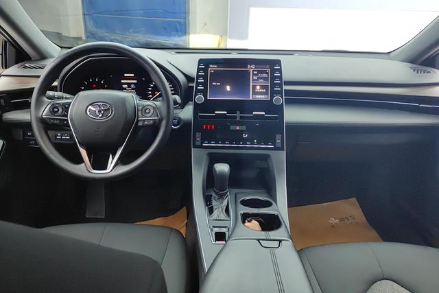Toyota AVALON 2019 — фото 12