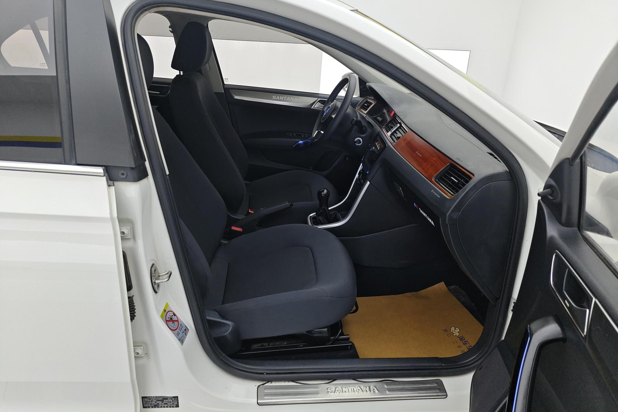 Volkswagen Santana 2015 1.4L MT