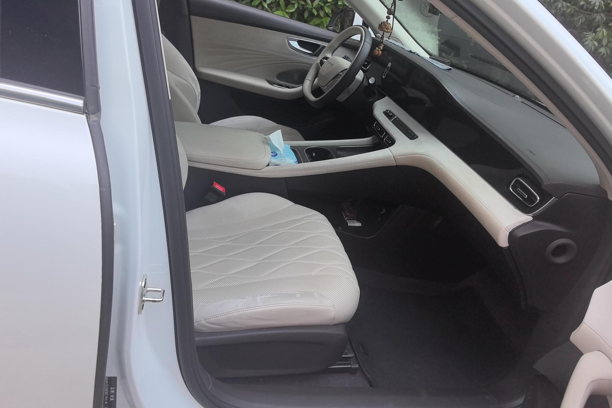 Roewe D7 DMH 2023 125